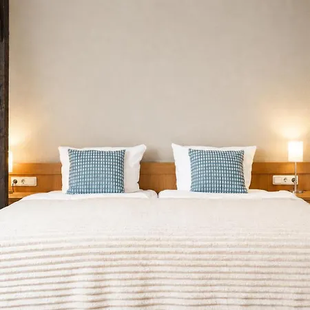 Gaestehaus & Fliegendes Perlhuhn Borgfeld Mini-hôtel 3*