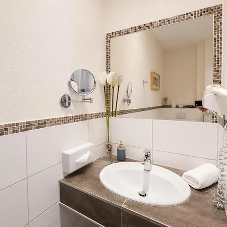 Gaestehaus & Fliegendes Perlhuhn Borgfeld 3*