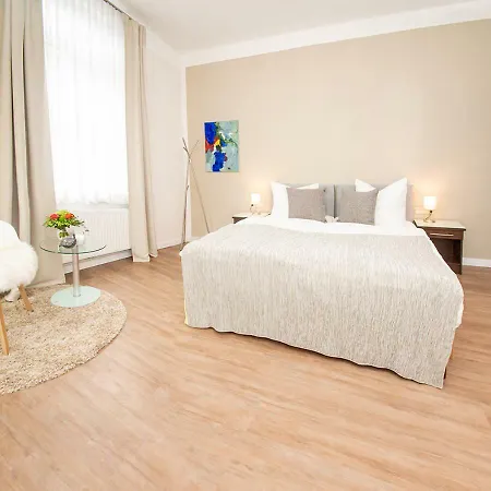 Locanda Gaestehaus & Fliegendes Perlhuhn Borgfeld 3*